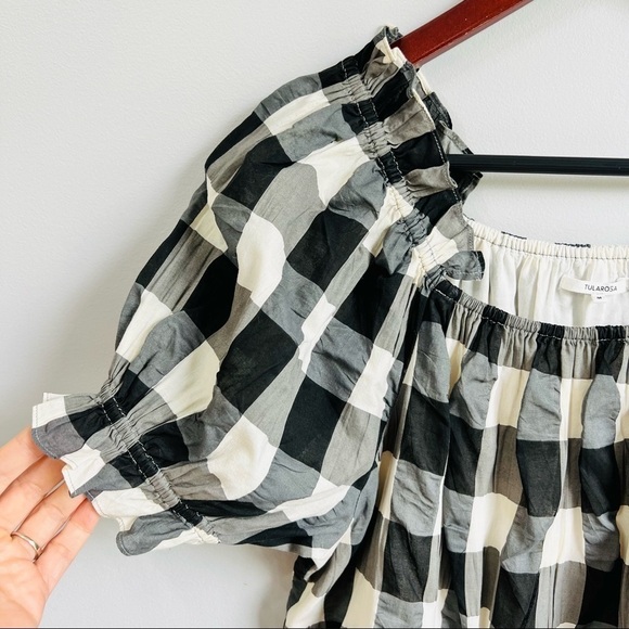 Tularosa babydoll vacation shift dress in large gingham prints - Picture 5 of 9